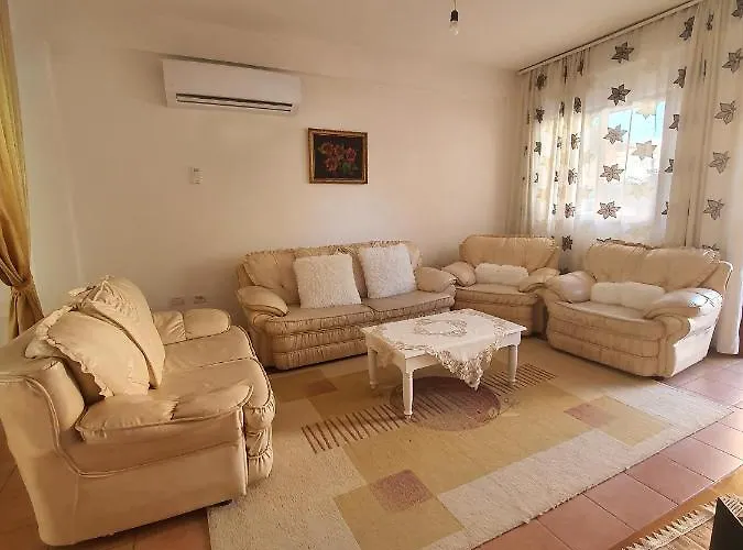 Spacious House With A Big Garden And Fire Pit