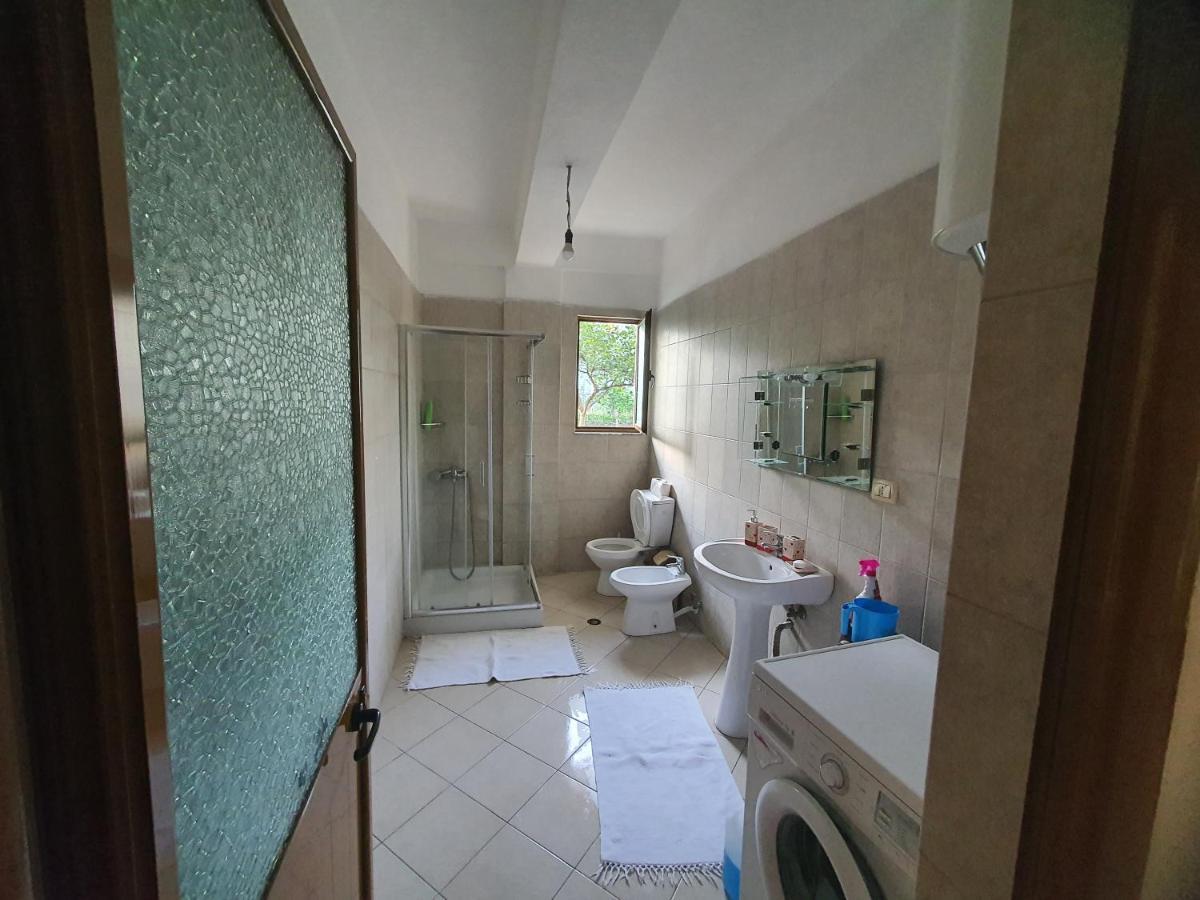 Hébergement de vacances Spacious House With A Big Garden And Fire Pit