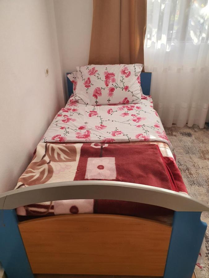 Spacious House With A Big Garden And Fire Pit * Tirana