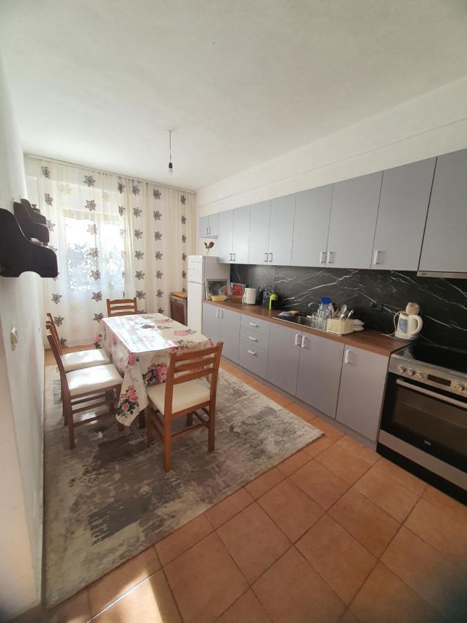 Spacious House With A Big Garden And Fire Pit *